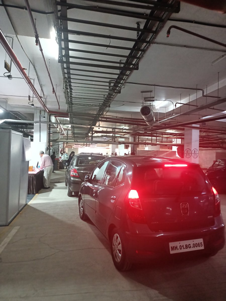 amrinl's tweet image. Appreciation post for @mybmc , got 2nd dose done for my father in law, husband and myself at Drive in - Kohinoor Parking! (just sit in your car!) Completely hassle free and very supportive staff. Thanks for the great initiative Mumbai! #vaccinated @CMOMaharashtra @mybmcwardKW