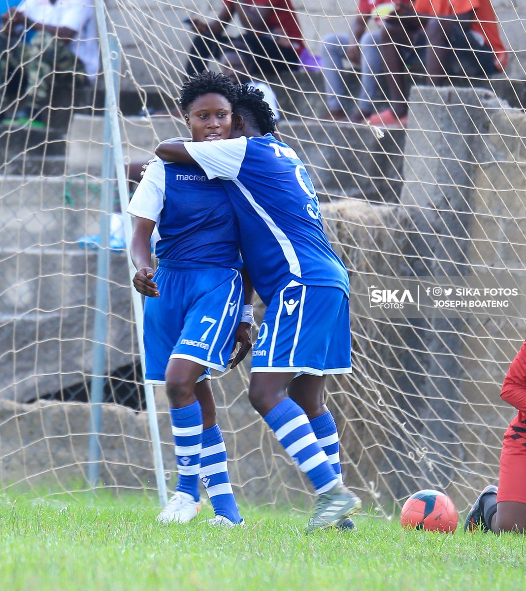 Sika_Fotos's tweet photo. 📸 PICTURES - Get full album @LadiesSupreme 🆚 @ampem_fc 

SEE more : https://t.co/6F6BTKdpNn

📸 @abrante3_pixels

#Sikafotos #WPLwk11 https://t.co/LHUL0VCYqO