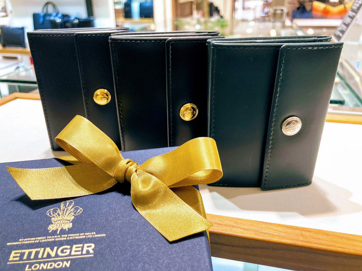 博多阪急 英国王室御用達ブランド エッティンガー のミニ財布 紙幣はそのまま入れて財布を折り込んで収める手のひらサイズです 各49 500円 6階 革小物 博多阪急topページへ T Co Fz4ibjdahl