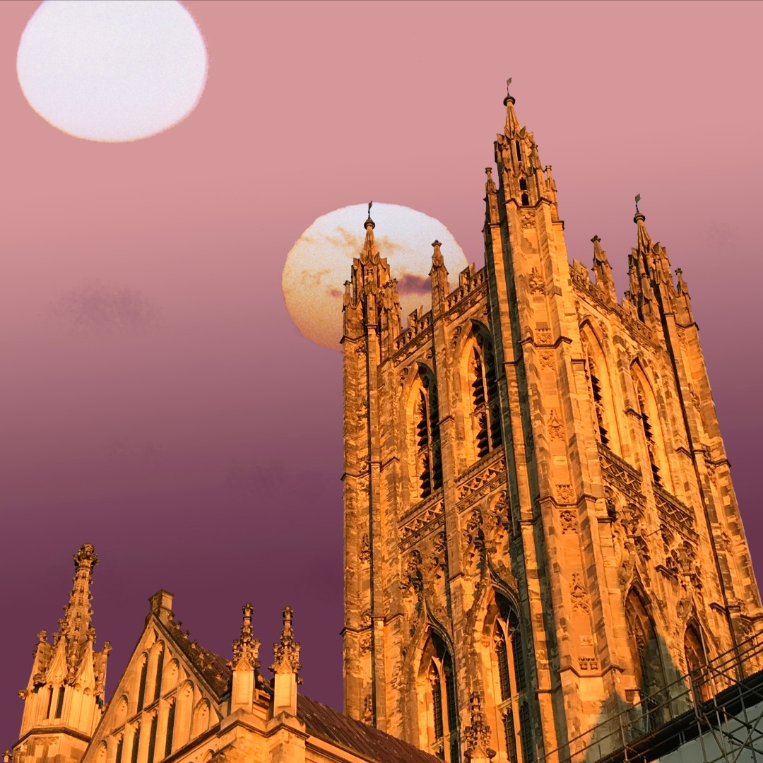 Canterbury Cathedral tweet media