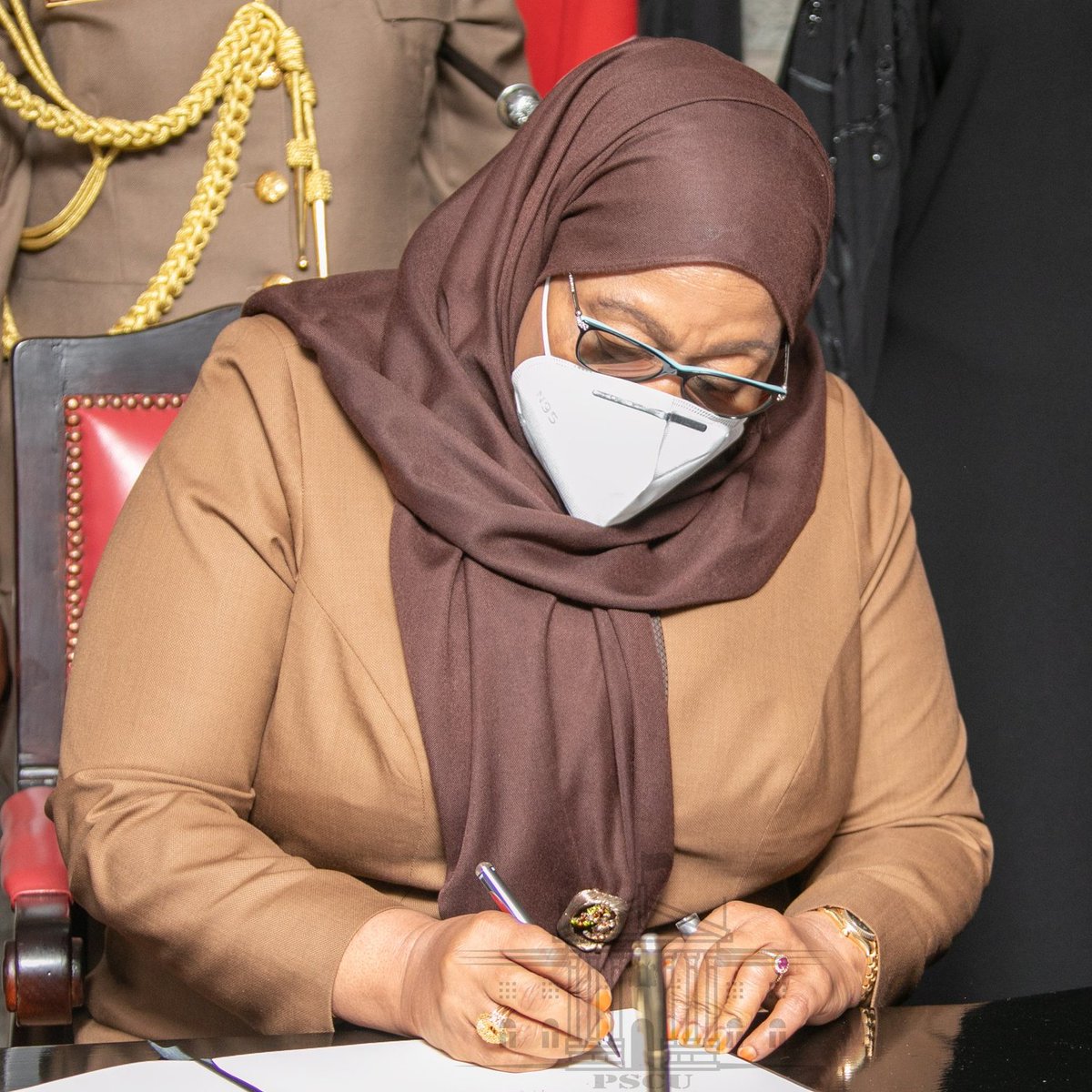 NationAfrica's tweet image. In pictures: Tanzanian President Samia Suluhu arrives at JKIA shortly after 9.30am for two-day State visit.