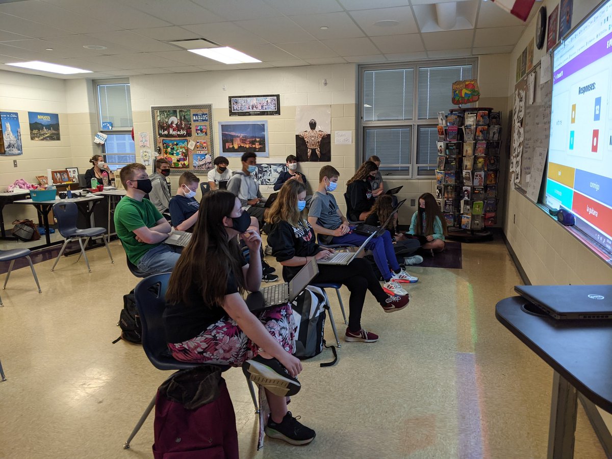 Spanish I and Spanish II sts participate in engaging learning activities to support vocabulary and comprehension! Having fun while learning makes all the difference! #NGC2024 @MHS_Kauffman <a href="/Milford_Schools/">Milford Schools</a> <a href="/Milford_Super/">MilfordSuper</a>