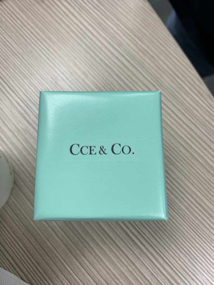 anneshack1217's tweet photo. Our @CougarsCce PTA is spoiling us rotten this week! 🥰Thank you so much! A girl could get used to Breakfast at Tiffany’s! 😜 💎 #RISDgreatness @canyoncreekrisd https://t.co/nnjdQlP39A