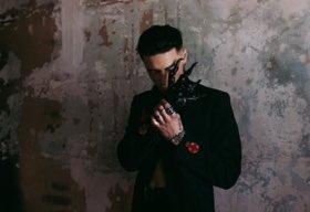 THESHAD0WDANCE's tweet photo. hes so cool https://t.co/dwlYLwgkWx