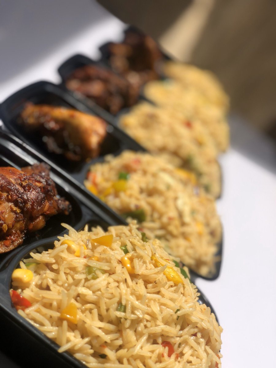 SExquiste's tweet image. Stir fried Chinese rice and grilled chicken available for immediate delivery or pickup.                                        📞08133856207