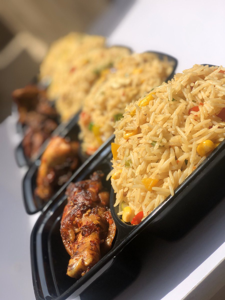 SExquiste's tweet image. Stir fried Chinese rice and grilled chicken available for immediate delivery or pickup.                                        📞08133856207