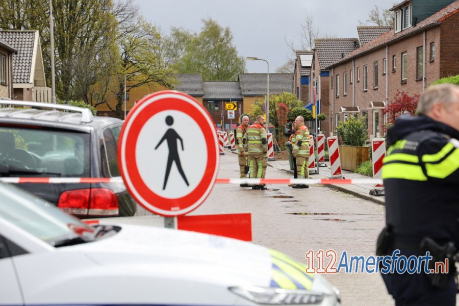 Eikenlaan in #Hoogland afgezet in verband met gaslekkage. 112Amersfoort.