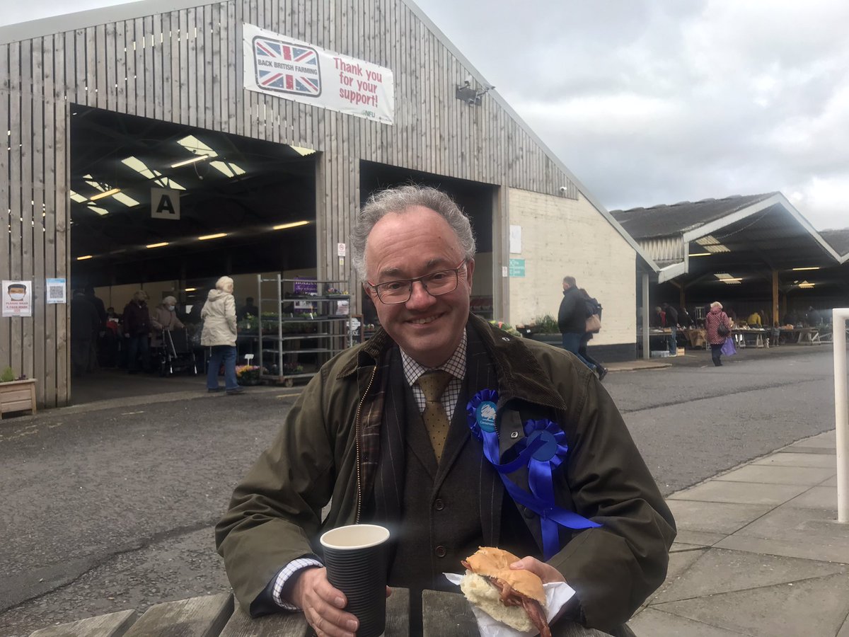 Rupert_Matthews's tweet photo. #campaignbreakfast - @MeltonLivestock edition. https://t.co/l2KLrSylPh