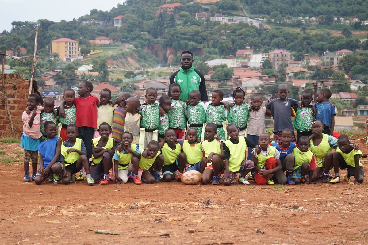 AQRugbyAcademy's tweet photo. #AQRA U10's tag rugby.
Bibs & balls donated by @CorkTag / tags & tag belts by #SpringBoksTagRugby & @KenyanTitch.
#AcholiQuartersRugbyAcademy https://t.co/7yG0WnvRMX