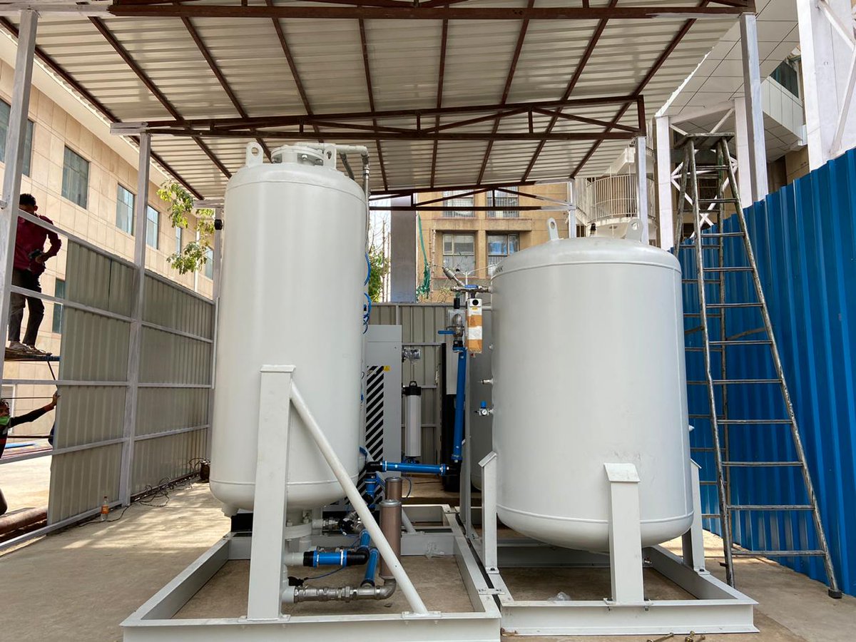 #Unite2FightCorona

Installation of 2 Medical Oxygen Plants (funded by #PMCARES) has begun at war-footing at #AIIMS, New Delhi and <a href="/RMLDelhi/">PGIMER & Dr.RML Hospital</a> hospitals. 

Will start supplying oxygen to patients by tomorrow evening.
