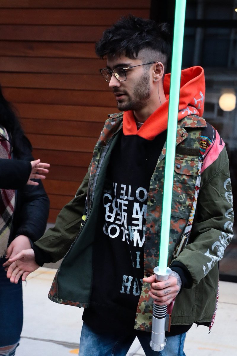 icaruzdaya's tweet photo. May the 4th be with you @zaynmalik <3 https://t.co/37ol26a2bQ