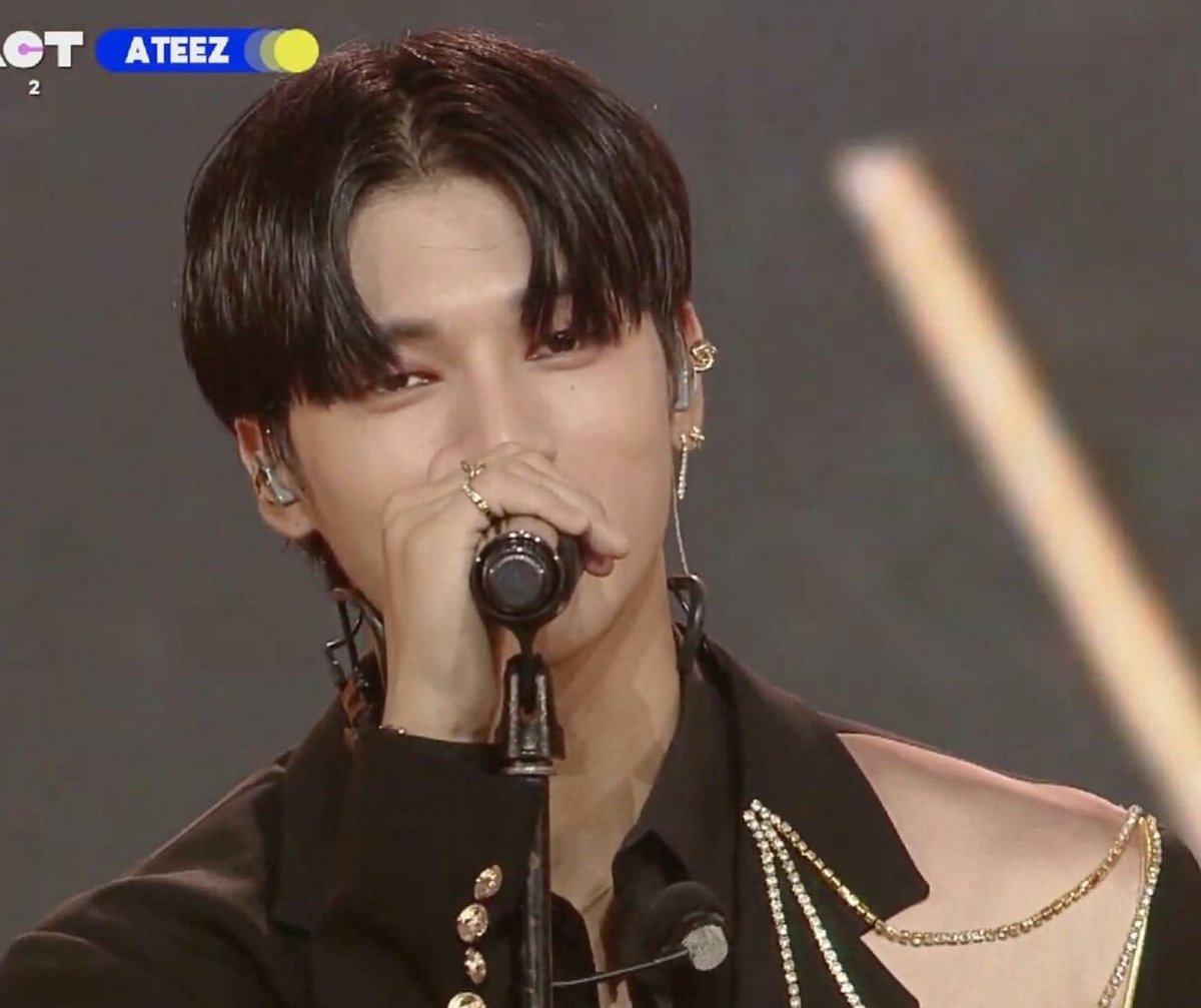 Wooyoung being main vocalist a thread to bless your ears  #ATEEZ  #WOOYOUNG  @ATEEZofficial