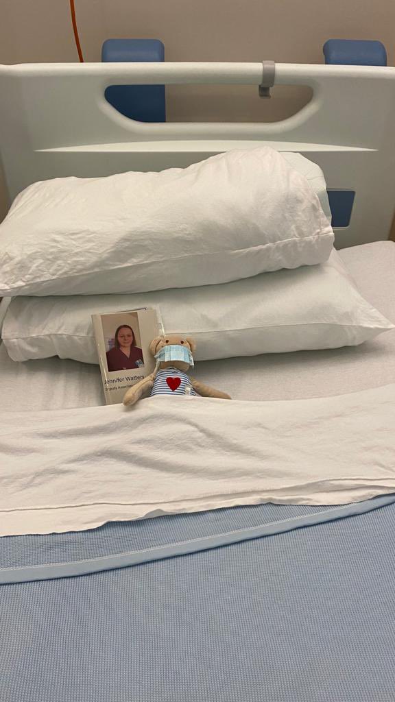 Acute Medical Unit RIE (@acuterie) on Twitter photo Wee Jen took a visit to Toxicology today to cheer up the patients. #Puregoldrie #amillionpaths <a href="/jenwatters74/">Jennifer Watters</a> <a href="/RIE_Lothian/">Royal Infirmary of Edinburgh</a> <a href="/AcuteRie/">Acute Medical Unit RIE</a> Wee Jen took a visit to Toxicology today to cheer up the patients. #Puregoldrie #amillionpaths <a href="/jenwatters74/">Jennifer Watters</a> <a href="/RIE_Lothian/">Royal Infirmary of Edinburgh</a> <a href="/AcuteRie/">Acute Medical Unit RIE</a>