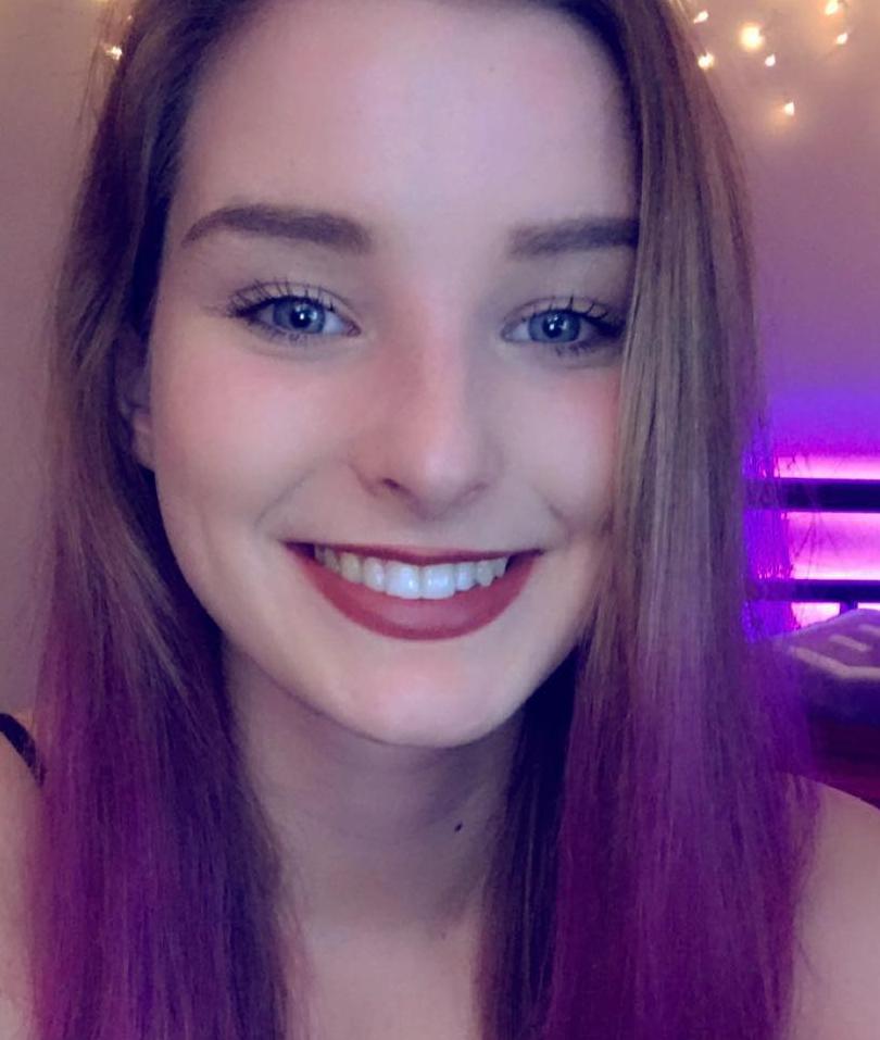 Eva36116's tweet image. Old ways won’t open new doors.