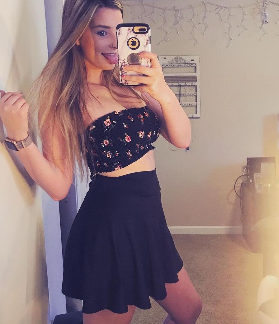 Eva36116's tweet image. Take a risk or lose the chance.