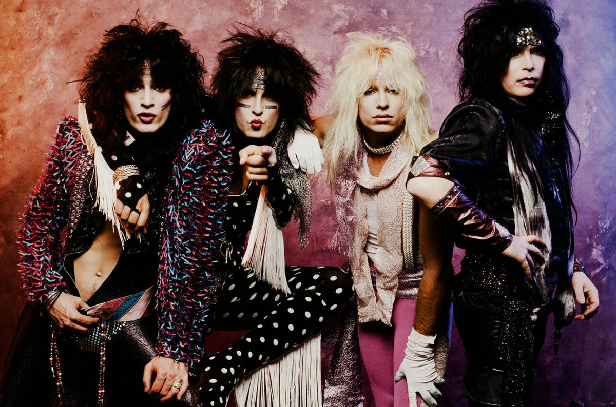 hitosdelrock's tweet photo. 04-05-1951: Nace Mick Mars (Terre Haute, Indiana, EEUU), guitarrista y compositor de la banda norteamericana Mötley Crüe. Durante toda su carrera ha sufrido de una enfermedad llamada espondilitis anquilosante, la cual afecta principalmente la movilidad del músico https://t.co/o5x1JMwUxe