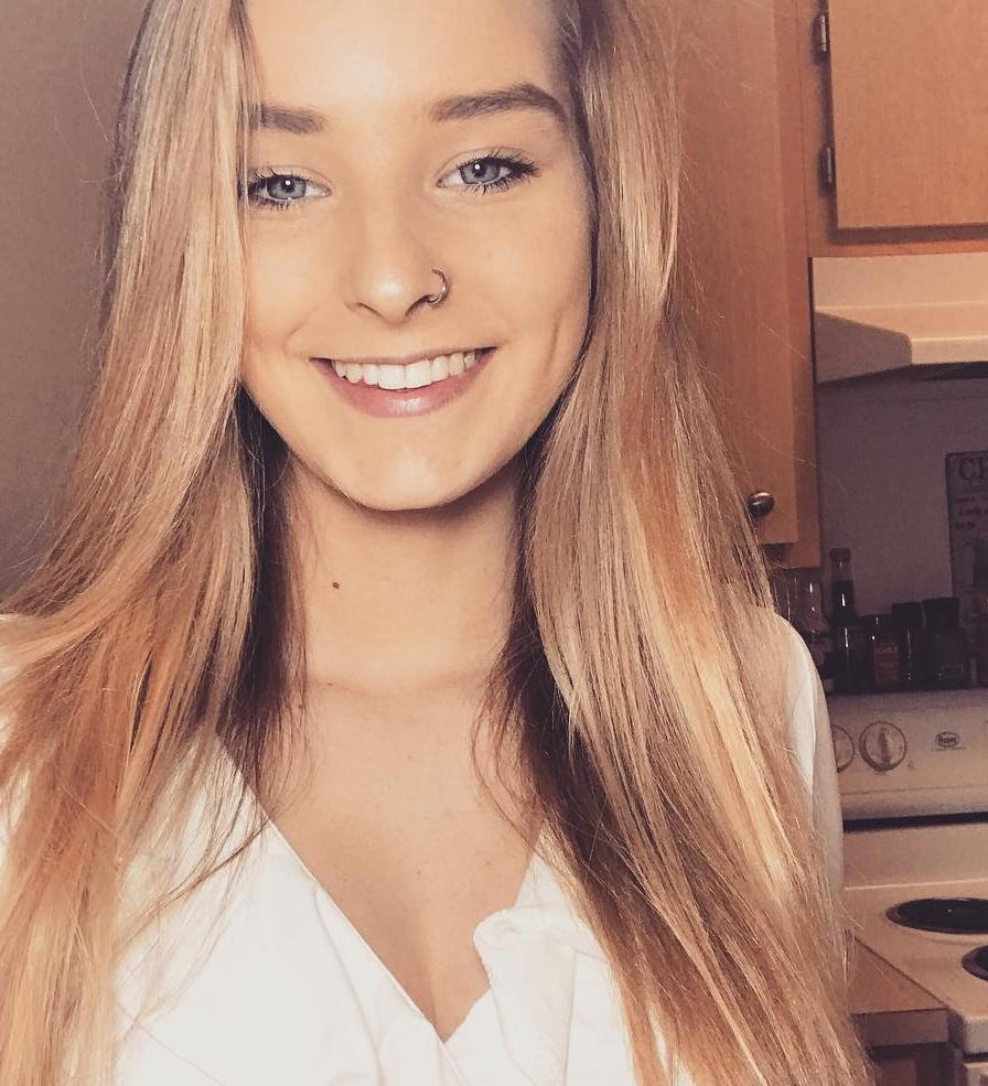 Eva36116's tweet image. The best plan: be happy.