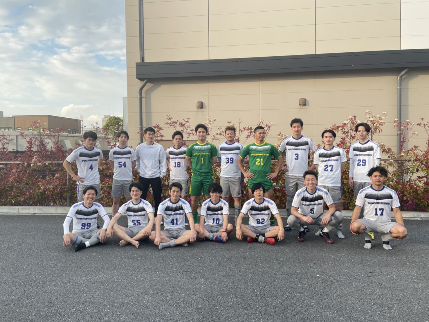 プログレッソ Tokyo Club De Futbol 超急募 拡散希望 練習試合募集しております 5月23日 Zozoパークhonda 人工芝 19時 21時 費用 1チームあたり29 700円 お誘いお待ちしております 東京都社会人サッカー 都リーグ 2部 サッカー 募集 練習