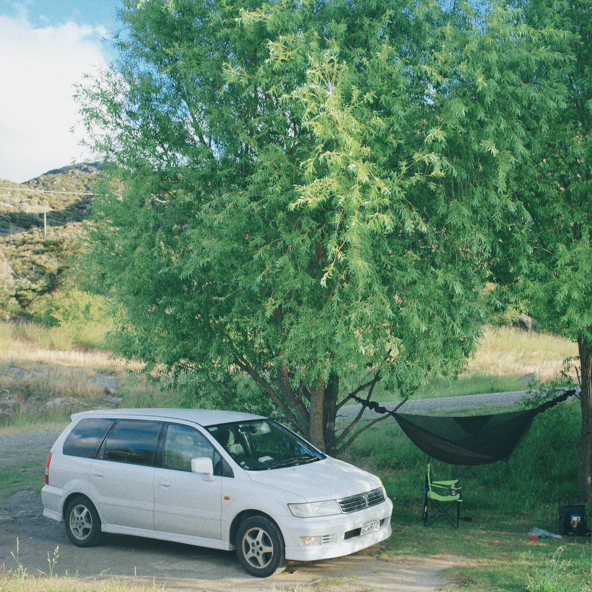 テントとハンモックが合わさっていて最高、
HENNESSY HAMMOCK (ヘネシーハンモック) です🏕 