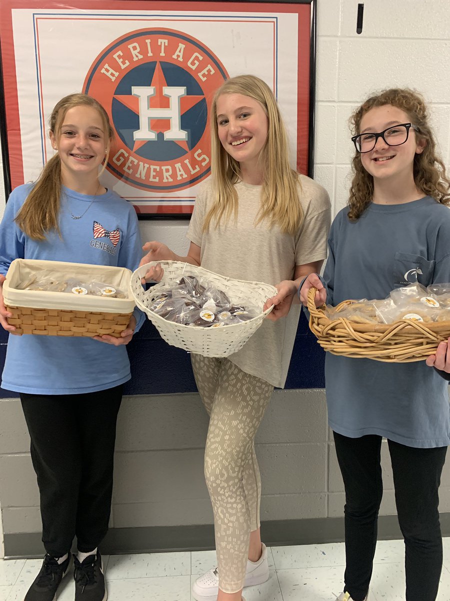 GoGenerals2005's tweet image. Thank you @PeavineBaptist for the Crumbl cookies for Teacher Appreciation Week today! 🍪❤️