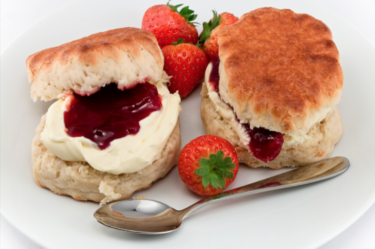 VisitDevon's tweet photo. How do you eat yours? ๐ https://t.co/wv5RLhABxp