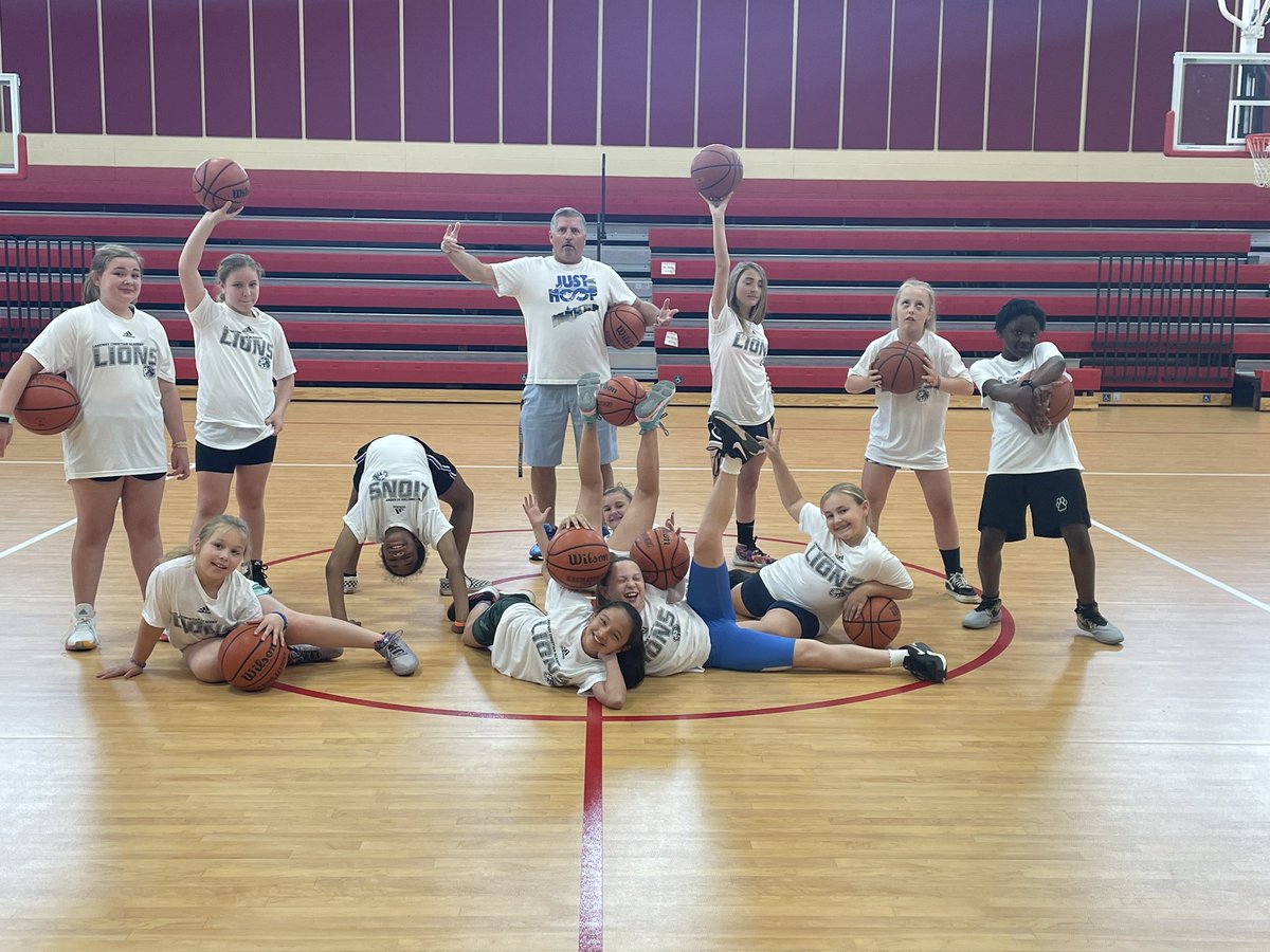 threesandd's tweet photo. Cornerstone Christian Academy 4/5th Graders
#SolidGroup #LionPrideIsGrowing https://t.co/2T8DtoG27u
