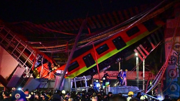 Ahora el metro se hizo infierno en Ciudad de México.

Si algo hemos aprendido de nuestra canción #MetroInfierno es que esa problematica no es solo caraqueña, sino latinoamericana.

Oramos por todas las víctimas y esperamos que los Estados comiencen a asumir su responsabilidad.