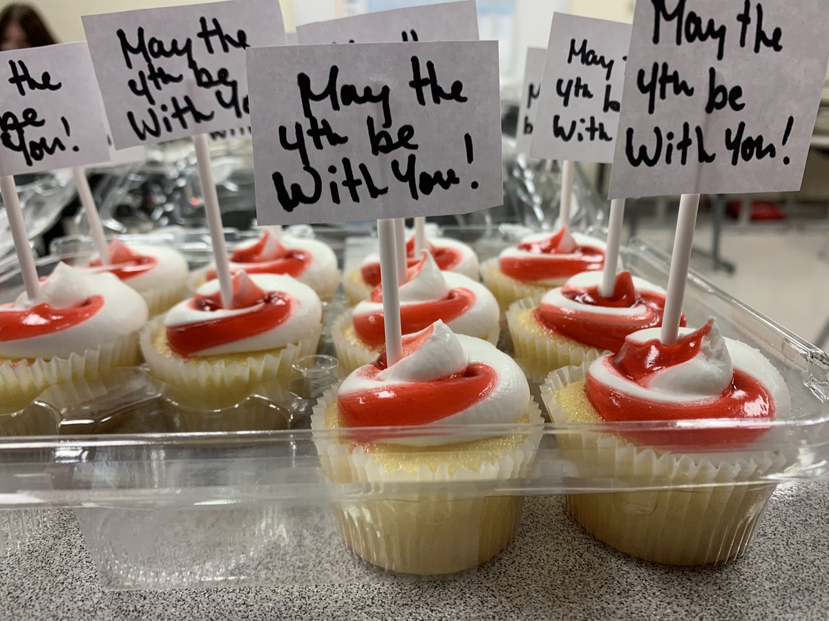 MrDBFrancisco's tweet photo. Today’s the big day, #APHUGE! I’ll see you all at lunch with a treat and a little encouragement before you take your test.
If you’re prepared, be confident. Plus, it doesn’t hurt to be well-fed! #MayThe4thBeWithYou https://t.co/DQboyVAY3x