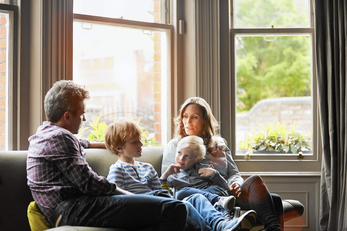 Karantina döneminde Yapan Çocuk'ta yeni yazılar yazıyoruz. Çocuğumla Sohbet Köşesi yazısı bunlardan ilki. Yazının sonunda yer alan etkinliği deneyen ebeveynlerin yorumlarını bekleriz. 
yapancocuk.com/cocugumla-sohb…