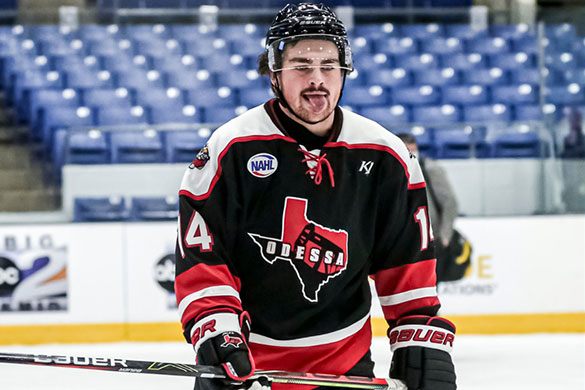#NAHL Commitment Alert: <a href="/LetsGoJacks/">Odessa Jackalopes</a> forward Fletcher Anderson <a href="/fletcher14_/">Fletcher Anderson</a> has committed to play NCAA Division III hockey for <a href="/UWSPMhockey/">UWSP Men's Hockey</a> nahl.com/news/story.cfm…