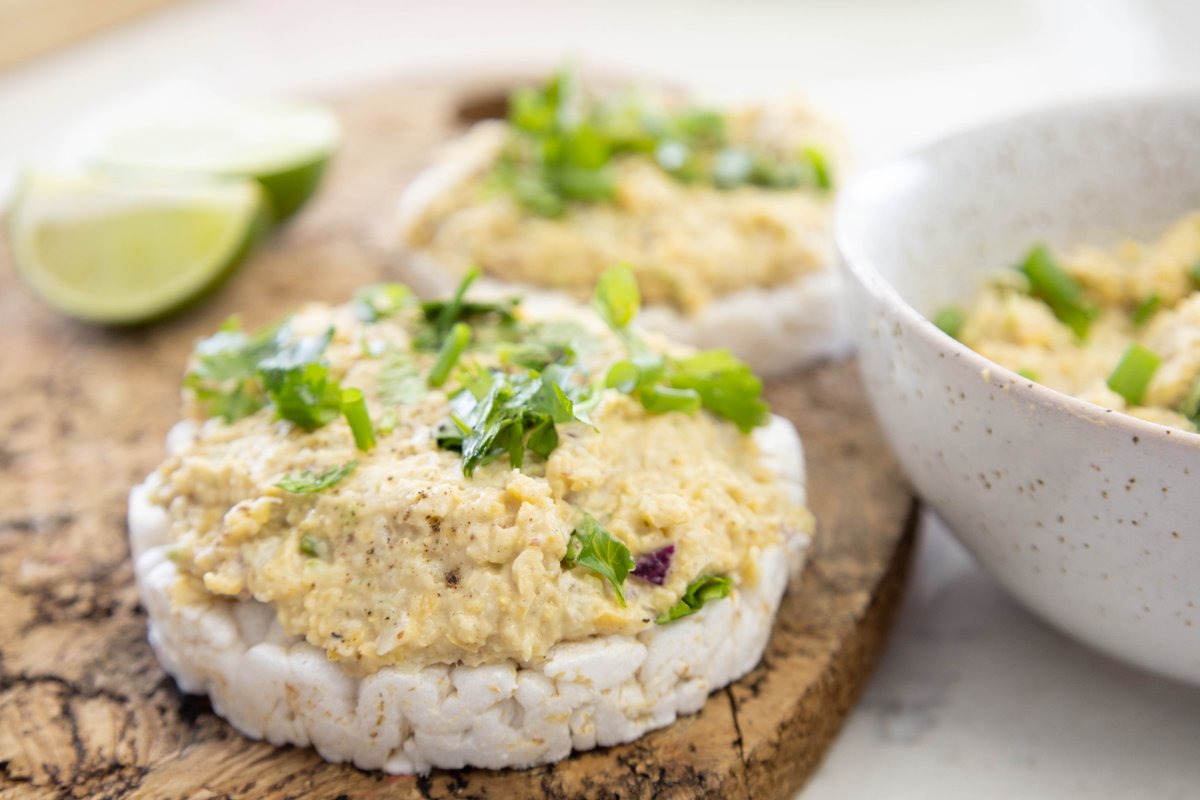 cheaplazyvegan's tweet image. Chickpea "Tuna" Salad -- one of my staple fish-free recipes! 😍 Have you tried making this? #fishfree

🔹Check out my other FISH FREE recipes here 👉 thecheaplazyvegan.com/fish-free-reci…
🔹Or you can just watch the video here 👉youtu.be/xmaKjy5M2sI