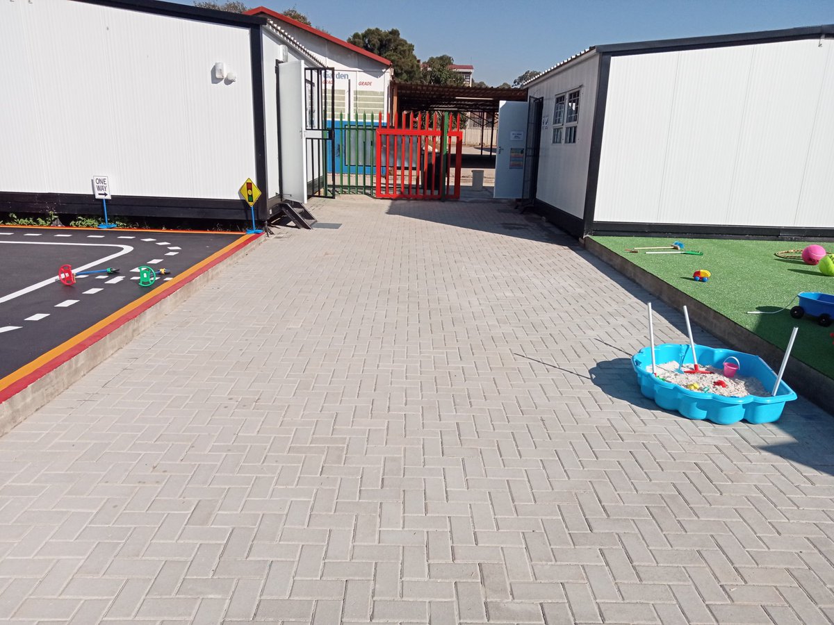 ukhambatrust's tweet photo. Goede Hoop PS Grade R upgrade 
Sponsored @27four thank team for making it possible. Safe environment for our young ppl 😍😘 @EducationGP1 https://t.co/RKqCD9hxL4