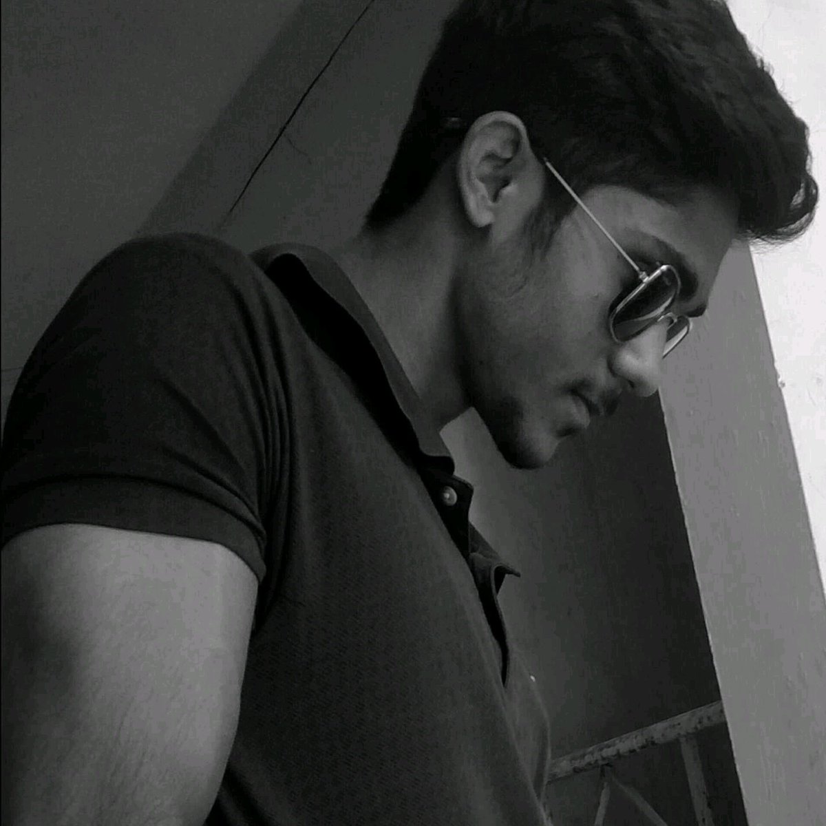 Huzzi1212's tweet photo. #NewProfilePic https://t.co/oTumqMsDdr