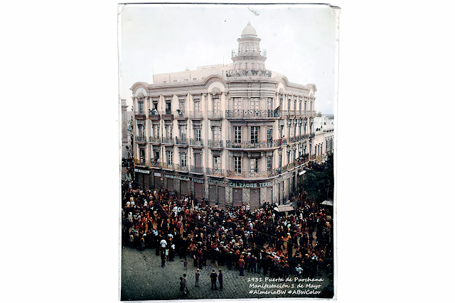 AlmeriaAntigua's tweet photo. 1931 1 de Mayo en Puerta de Purchena (color)
#AlmeriaBW, #ABWColor, #PrimerodeMayo, #Mayo01, #Republica, #Aniversario, #Efemerides, #1931

Transcurridos 16 días de la proclamación de la República y el gobierno ha declarado día festivo y paro general.
https://t.co/s3FgIvoXJv https://t.co/NqWxRV5ogu