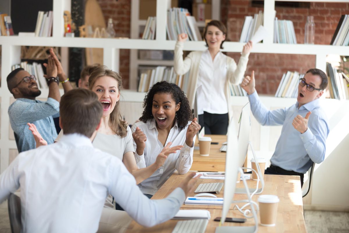 spdues's tweet photo. 2019 research from Oxford showed that workers are 13% more productive when they’re feeling happy. Team building and team celebrations are great happiness builders. Recognition of non-work milestones works as well. https://t.co/KYck3rSGfc https://t.co/c1WP2QGKaY