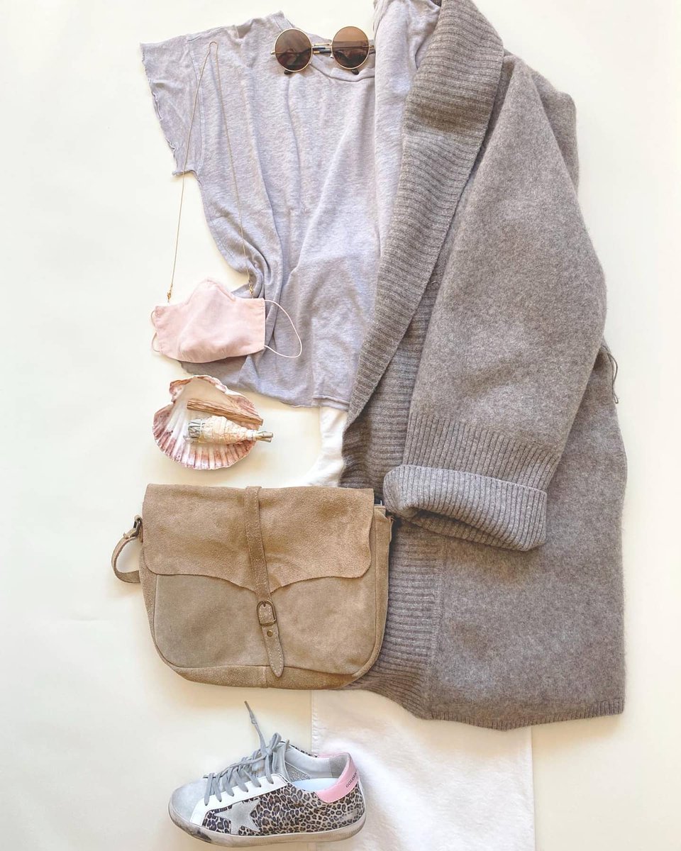 mag_eus's tweet photo. Flat lay de terça 🥰😍
#flatlay #modaportugal #style #photooftheday https://t.co/LELmctPl7g