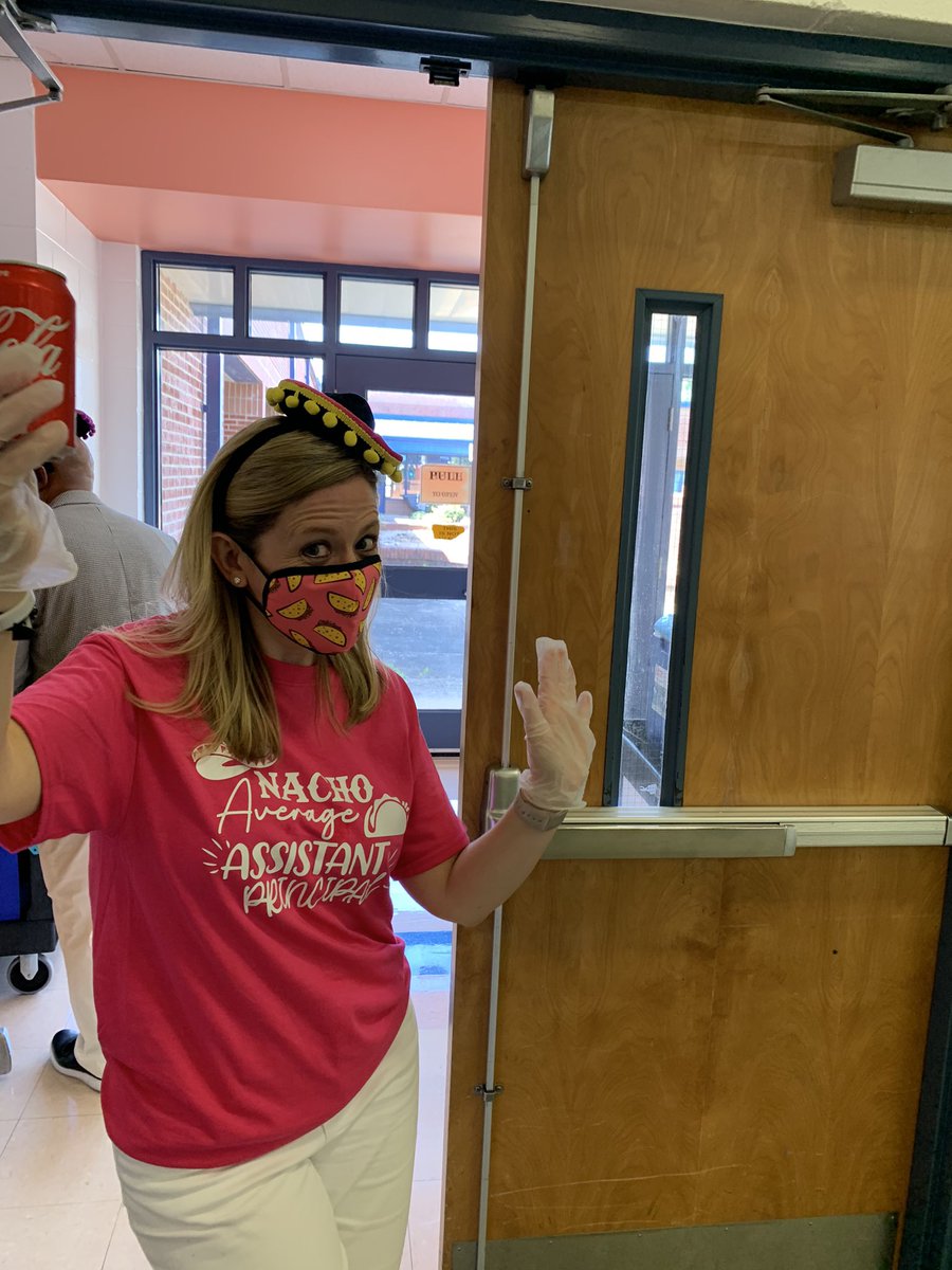 Thanks to the administration and MCL’s at Dabney School for making us teachers feel so appreciated! #TeacherAppreciation #sharevcs #BetterTogether #vcsproud