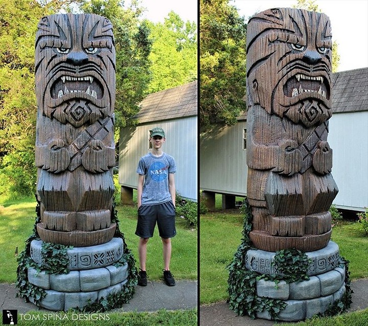 RAMaterials's tweet photo. We love this awesome Chewbacca totem by @TomSpinaDesigns! Carved with foam and coated with Habitat Cast N Coat™! 
#ramaterials #smoothon #moldmaking #casting #foamcarving #themedenvironments #totem #chewbacca #starwars #starwarsart #maythe4thbewithyou https://t.co/URR2QlFo0f