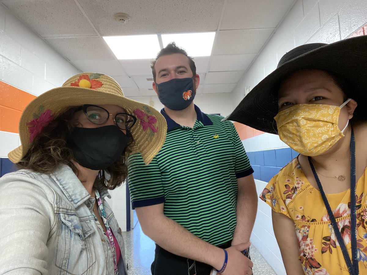 It’s crazy quarentine hat/hair day today!! 🧢 #OHSVirtualspiritweek <a href="/Mrs_HornerOHS/">Jessica Horner</a> @OverbrookRAMS