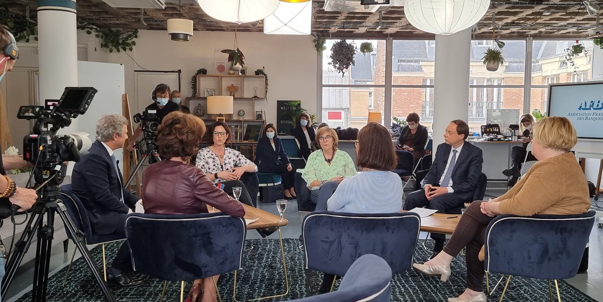 #egalite #femme #homme le sujet de la mixité des métiers est important en particulier sur le #digital dixit <a href="/CarolineCourtin/">CCourtin</a>