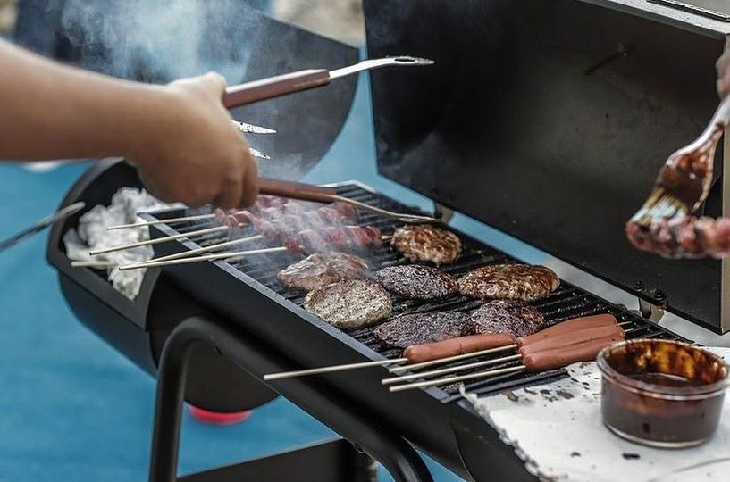 SuitesMobile's tweet photo. Grilling season has arrived! Enjoy our outdoor grills and space to relax outside. You will almost completely forget you are located right in the heart of downtown with our outdoor oasis! #extendedstay #visitMobile #borntocelebrate #considerushome #homeawayfromhome https://t.co/8wIoQm5pjs