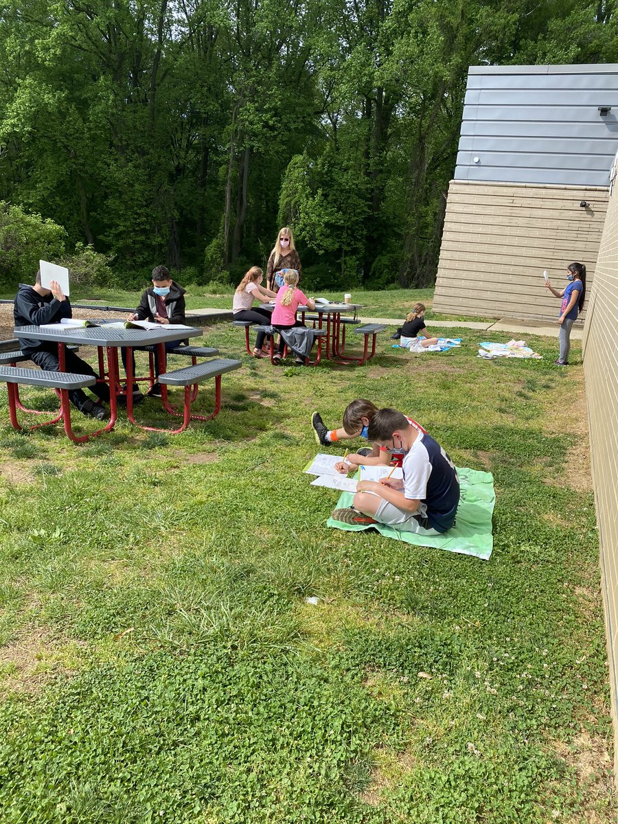 Too nice not to take math class outside today! Only a couple more weeks with my 5th grade Cardinals <a href="/CookeCardinal/">Cooke Elementary</a>! ✖️📚➗✏️➕📖➖✂️