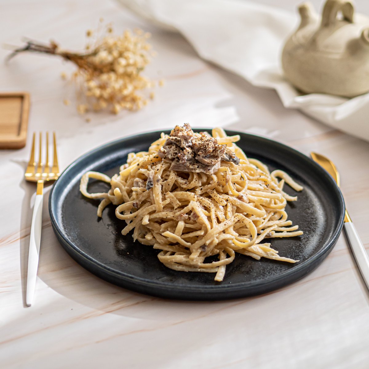 miplato_es's tweet photo. ¿Aún no has probado nuestros tallarines a la #carbonara? 🧡
Si le echas un poco de imaginación te teletransportan a la bellissima #Italia 🇮🇹 https://t.co/gUFwdBGVIU