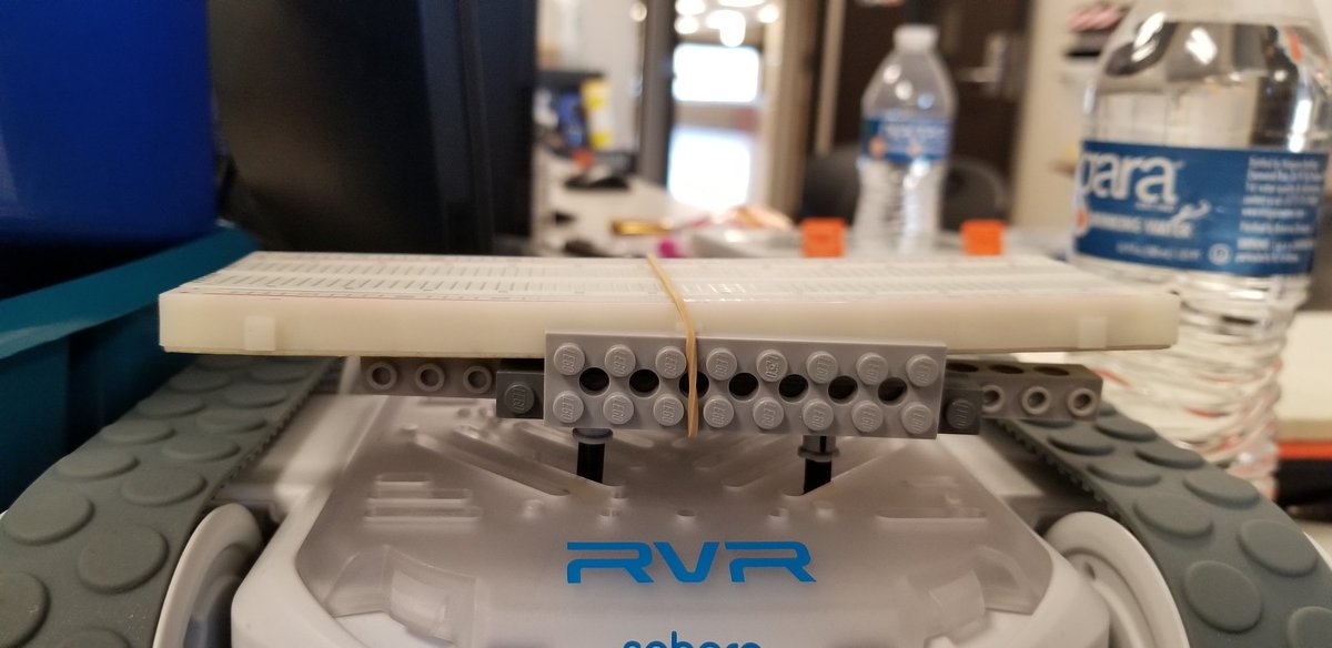 CronicklyAVID's tweet image. Lego used to rig a stand-off for a too wide breadboard.
@PICKeducation @EctorCountyISD @Permian_GoMOJO #RoboMojo