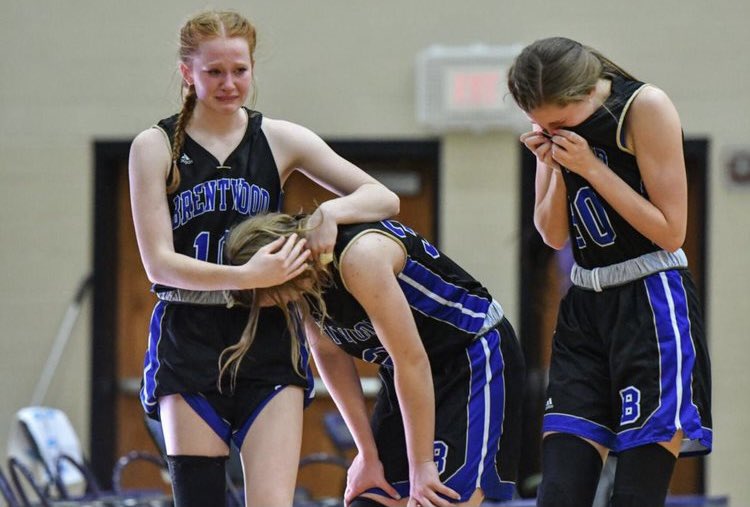 wcsBHSsoftball's tweet photo. One of our seniors is Kate. This pic shows who Kate is as a person. She’s a great teammate, a kind person, &amp; a friend to all. She loves her team. She had an amazing basketball career &amp; we are honored she’s ending her HS experience as a softball player too! We love you , Kate! https://t.co/QdzL5ejvYq