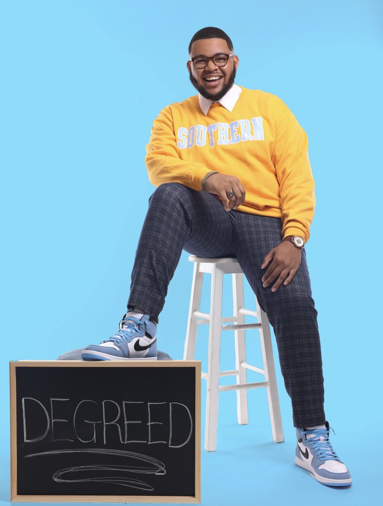 _reddickk's tweet image. Dear Southern, thank you for the  many lessons I’ve learned and test I have endured. Now it’s my turn to return the favor. 
#SUgrad #blackmenteach   #HBCUGrad #GradSzn #Degreed #SouthernU #BlackMenGraduate