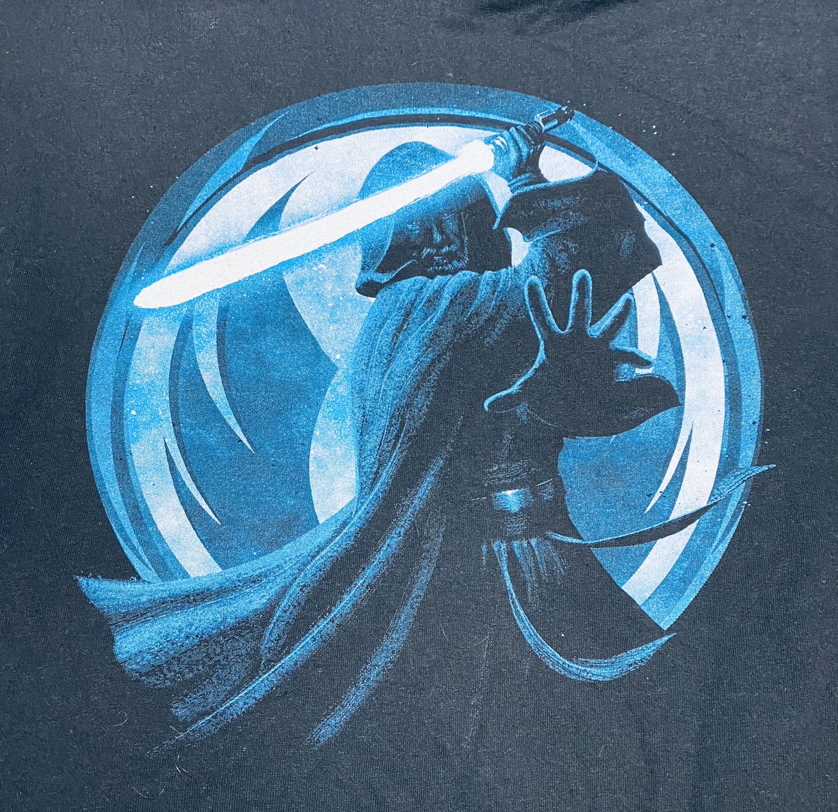 JASGreenArrow88's tweet photo. New t-shirt of my favorite character from Star Wars. The 4th will be with you always... #ObiWan #Kenobi #StarWarsDay2021 #jedimaster #masterkenobi https://t.co/dcL3EuRcls