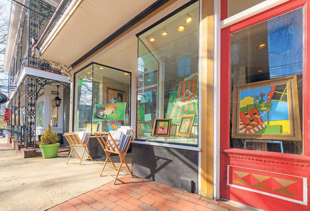 LambertvilleCC's tweet photo. #MothersDay is this weekend.  Have you made plans and bought her a gift?  We've got you covered! #SupportLocal and get her something unique from our shops.  Take her to town for a fantastic meal at one of our many restaurants. More ideas: https://t.co/RTl1JD8oEg https://t.co/b9TPuuwPwP