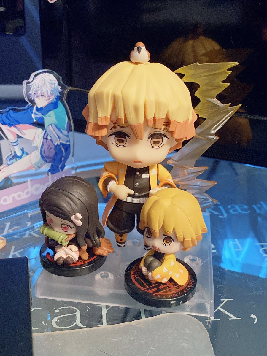 / not me wanting to ship with a zenitsu for my own personal zenitsu simping addiction 🥲✨