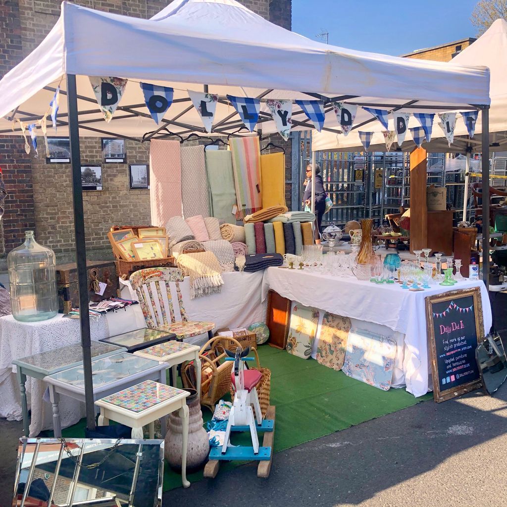 We had two lovely markets at the weekend, here’s our stall at North Cross Road Market 💚

I’m very excited as I’m now taking some time off to celebrate my 25th birthday by the seaside 🌊🥳🎈🎁🎂

#YourBizHour #womaninbizhour #inbizhour #queenof #upcycling #northcrossroadmarket